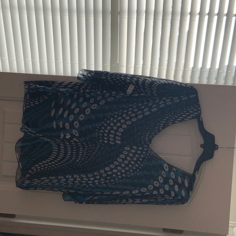 Top - Picture 2 of 2
